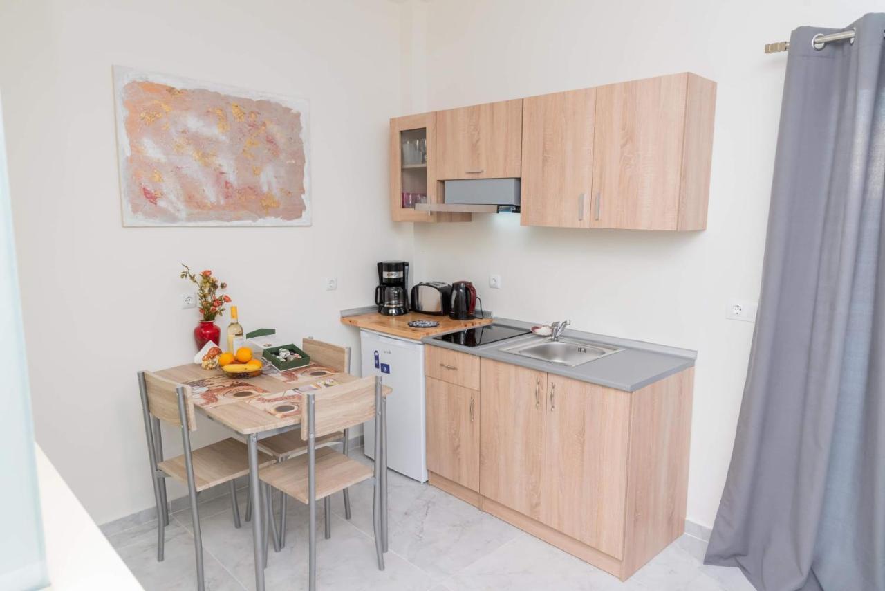 As Alesias Suites.Room 12. Rhodes City Екстер'єр фото